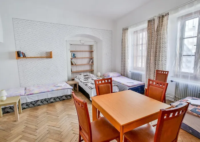 Hostel Rodinný Stárkův Dům *