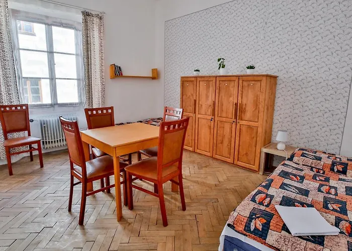 Rodinný Stárkův Dům Hostel *